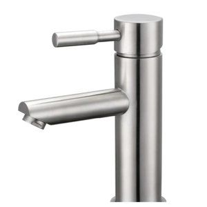 Luxurious Single Hole Single-Handle Bathroom Faucet in Brushed Nickel Finish